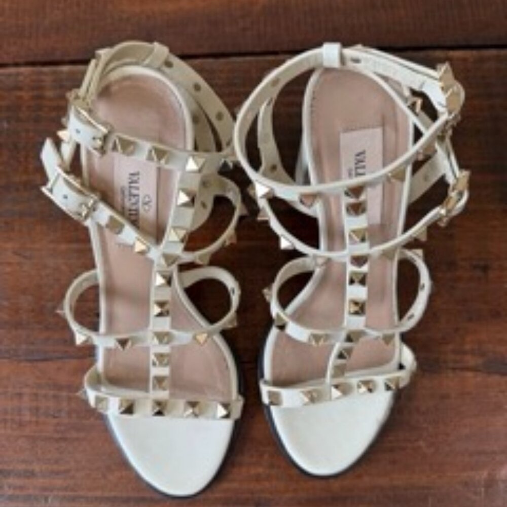 Valentino Garavani Rockstud sandal in calfskin leather